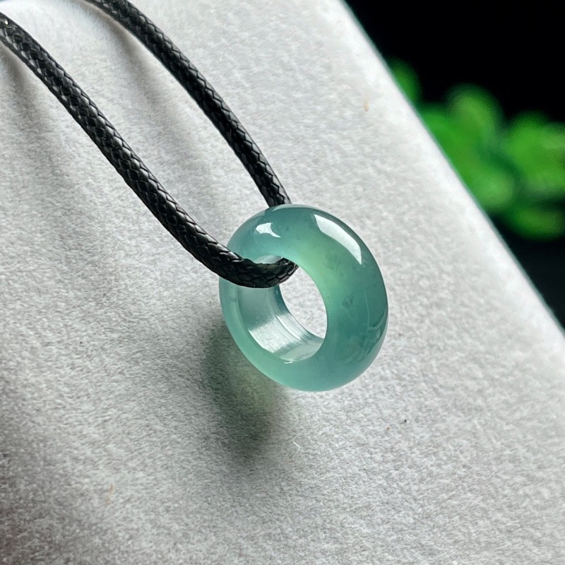 Jewelry & Watches Store - Naturalny Szmaragdowy Niebieski Pierścień z Koralikiem