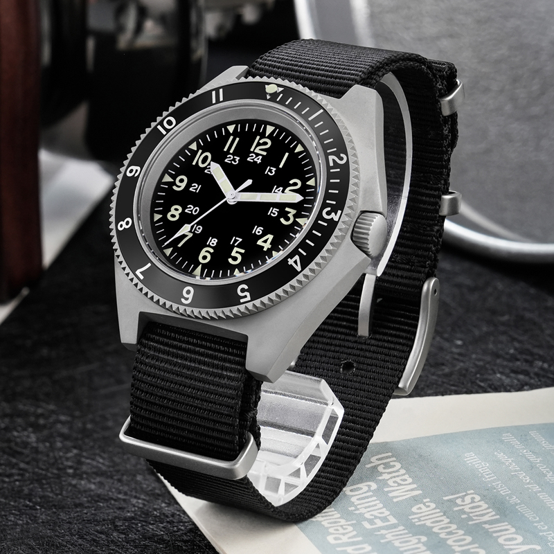 Zegarek kwarcowy Watchdives WD – Jewellery Watches recenzja i cena